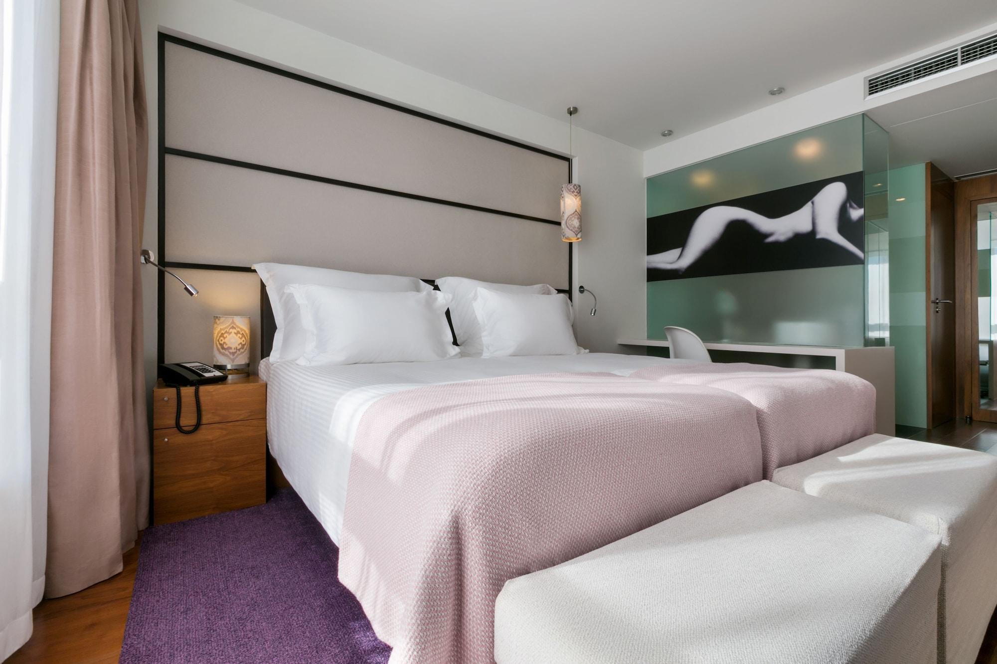 Adriana Hvar 4*