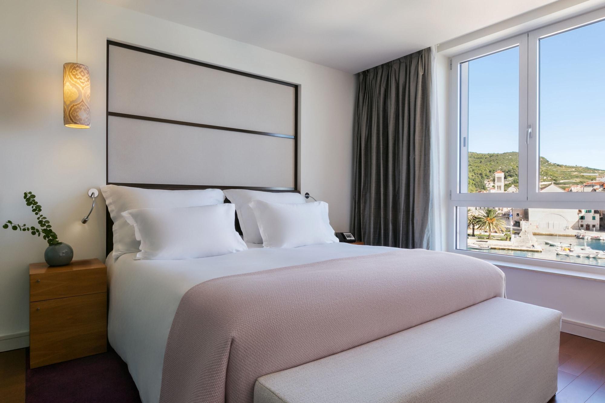 Hotel Adriana Hvar 4*